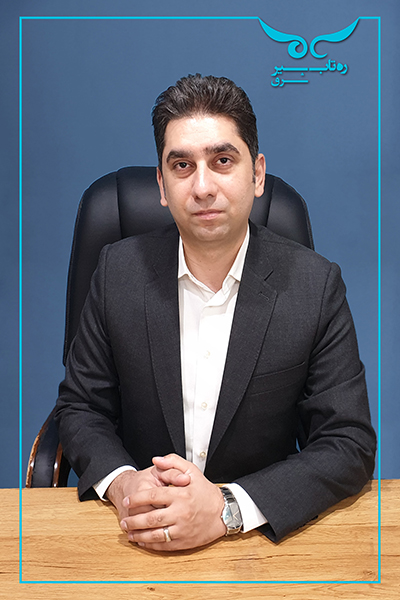 رضا نهاوندی - معاون مدیر عامل رضا نهاوندی - معاون مدیر عامل